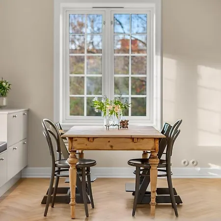 Villaer Unik Villaeiendom, Totalrenovert I Klassisk Stil