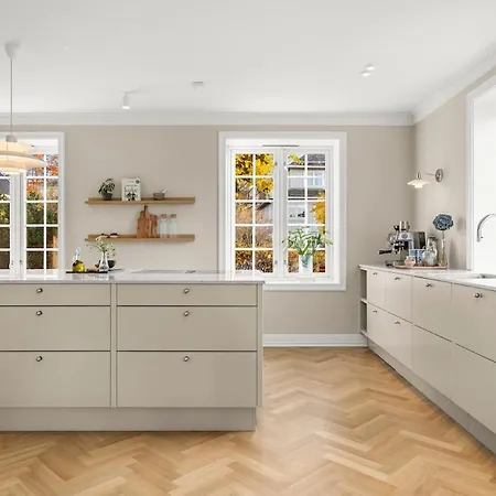 Unik Villaeiendom, Totalrenovert I Klassisk Stil Trondheim