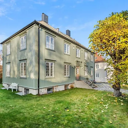 Villaer Unik Villaeiendom, Totalrenovert I Klassisk Stil *