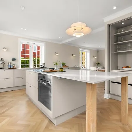 Unik Villaeiendom, Totalrenovert I Klassisk Stil * Trondheim