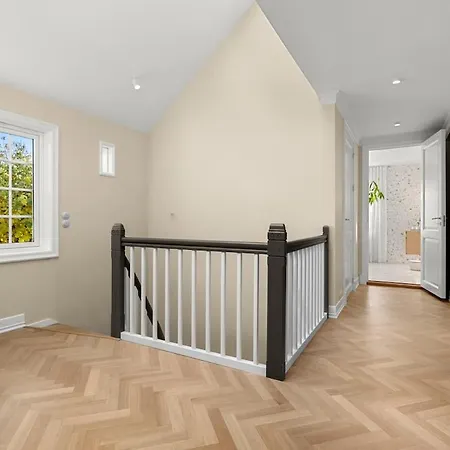 Unik Villaeiendom, Totalrenovert I Klassisk Stil Willa *
