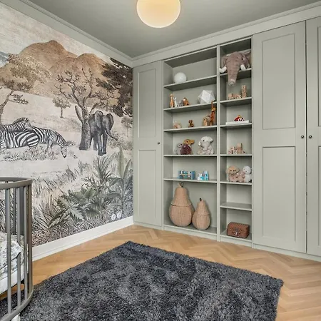 Villa Unik Villaeiendom, Totalrenovert I Klassisk Stil *